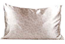 Load image into Gallery viewer, Satin Pillowcase Standard/Leopard