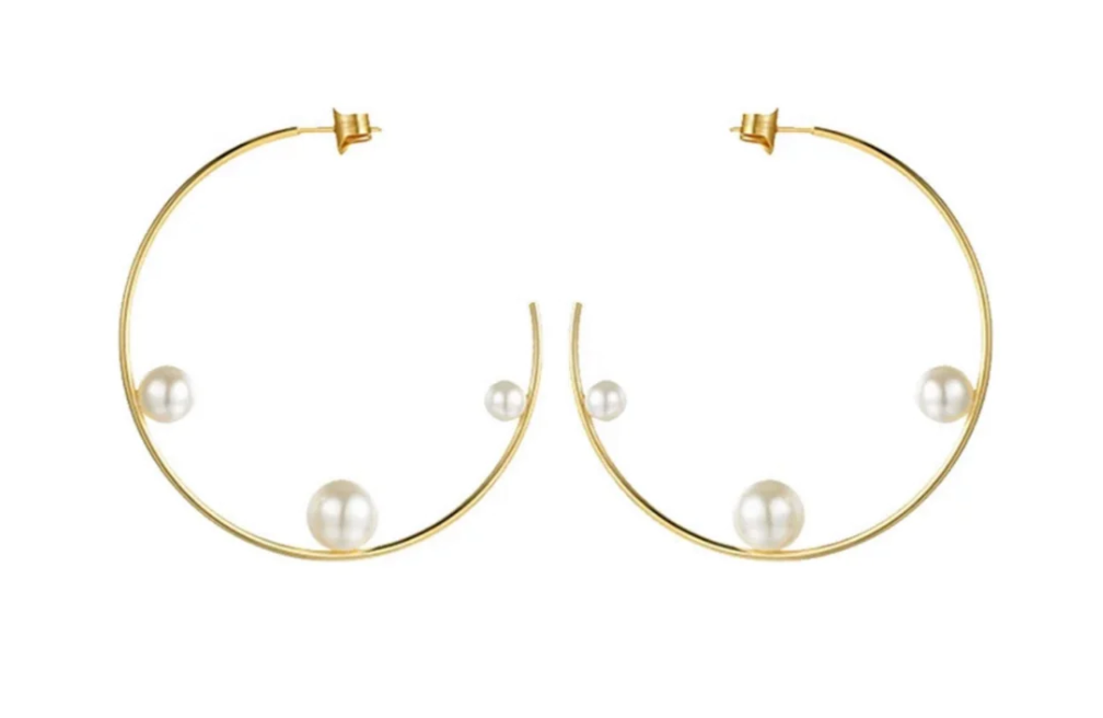 Mila Hoop Earrings